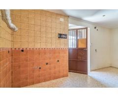 Casa de tres dormitorios a reformar en el centro de Jerez de la Frontera