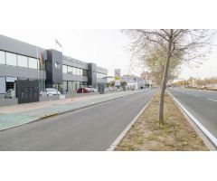 EDIFICIO OFICINAS, LOCALES, CAFETERÍA, GARAJES EN VENTA AVDA JEREZ SEVILLA!!!