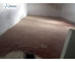 Espaciosa vivienda para reforma en Martos