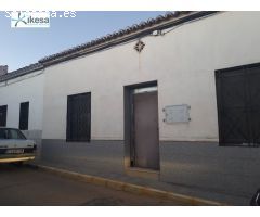 CASA DE PUEBLO PARA REFORMAR EN PEÑARROYA-PUEBLONUEVO.