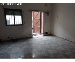 VIVIENDA PARA REFORMAR EN CALLE TREPADORA, ALGECIRAS