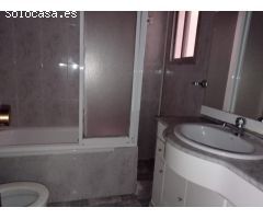 VIVIENDA PARA REFORMAR EN CALLE TREPADORA, ALGECIRAS