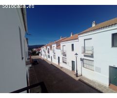“Adosado en Cañaveral de León es uno de los pueblos más singulares de Huelva.