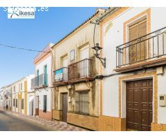 Venta de Casa en calle Muñoz y Pavón en Hinojos