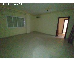 Piso en Venta en Villamartín, Cádiz