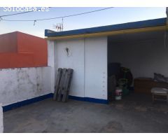 CASA EN LA PERLITA