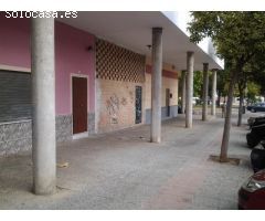Local comercial en Urbanización El Pinar