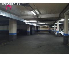Amplia plaza de garaje en venta en el Barrio de los Metales
