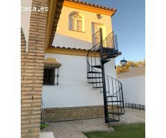 ESTUPENDO CHALET EN LA ZONA DE LA JARA