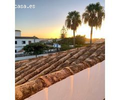 ESTUPENDO CHALET EN LA ZONA DE LA JARA