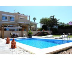 PRECIOSO CHALET CON PISCINA EN LA ZONA DE MARTIN MIGUEL ( CAMPO DE GOLF)