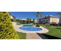 Fabulosa vivienda de tres dormitorios en planta baja junto a la playa