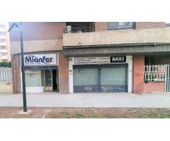 Local Comercial instalado en Almozara