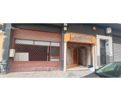 Local de 200 m² en La Almozara