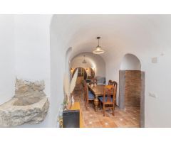 VENTA DE CASA CUEVA EN GUADIX