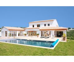 Villa de Lujo en Venta en Benissa, Alicante