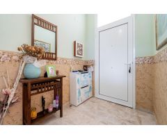 Chalet adosado en venta en calle Raval