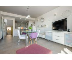 Chalet adosado en venta en calle Raval