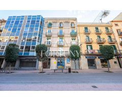 Local en venta Raval Santa Anna, Reus.