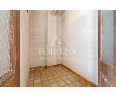 Se vende casa para reformar en Carrer Major de La Pobla de Mafumet.