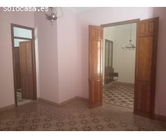 En el Centro del Pueblo: Ideal para Hotel o Apartamentos Turísticos