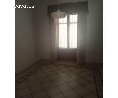 En el Centro del Pueblo: Ideal para Hotel o Apartamentos Turísticos