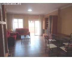 Adosada de 3 Dormitorios con Piscina en Urbanización Exclusiva