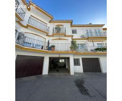 Casa Adosada en Venta en Estepona: Oportunidad Única