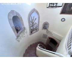 Casa de Pueblo en Estepona – 4 Dormitorios a Solo 5 Minutos de la Playa.