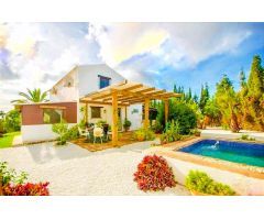 Villa Independiente con Piscina, Estepona.