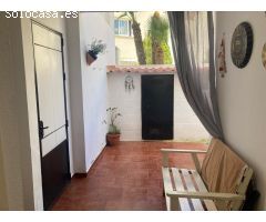 Apartamento con Jardín privado