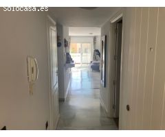 Apartamento con Jardín privado