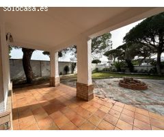 CHALET EN 2 PISTA DE LA BARROSA CON MAS DE MIL METROS DE PARCELA