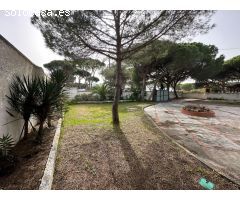 CHALET EN 2 PISTA DE LA BARROSA CON MAS DE MIL METROS DE PARCELA