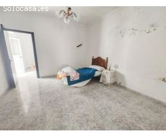 CASA EN PLANTA  BAJA CON AZOTEA EN MEDINA SIDONIA
