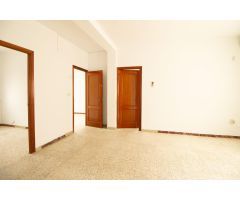 ???? ¡Oportunidad única en Rota! Piso en subasta sin gastos de inmobiliaria !