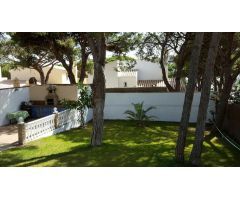 ?? ALQUILER VACACIONAL DE UN PRECIOSO CHALET A TAN SÓLO 200 METROS DE LA PLAYA DE LA BARROSA ???????