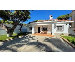 CHALET EN LA BARROSA