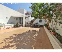 CASA EN EL CENTRO DE CHICLANA