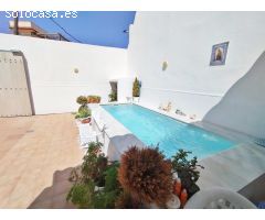 CASA EN EL CENTRO DE CHICLANA