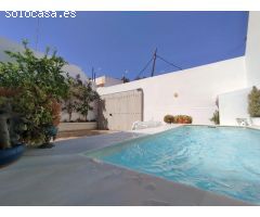 CASA EN EL CENTRO DE CHICLANA