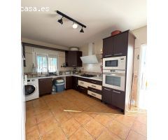 CHALET CON PISCINA MARQUESADO