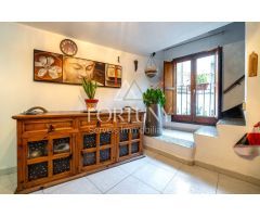 Os presentamos vivienda en pleno centro del Pueblo de Montroig.