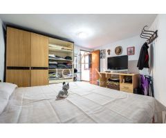 Os presentamos vivienda en pleno centro del Pueblo de Montroig.