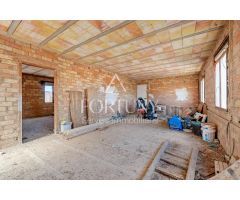 ¡OPORTUNIDAD DE INVERSIÓN! Ático a Construir en Torreforta