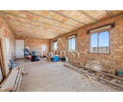 ¡OPORTUNIDAD DE INVERSIÓN! Ático a Construir en Torreforta