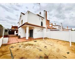Pareado en Venta en Coria del Río, Sevilla