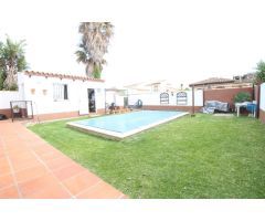 Chalet en Venta en Chiclana de la Frontera, Cádiz