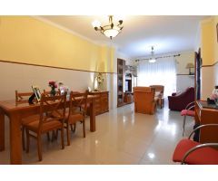 MAGNIFICA  CASA ADAPTADA EN CAMAS