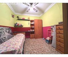 VIVIENDA EN EL CENTRO DE CHICLANA
